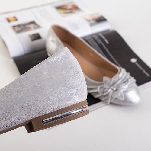 Сірі жіночі мерехтливі балетки з прикрасою Norita