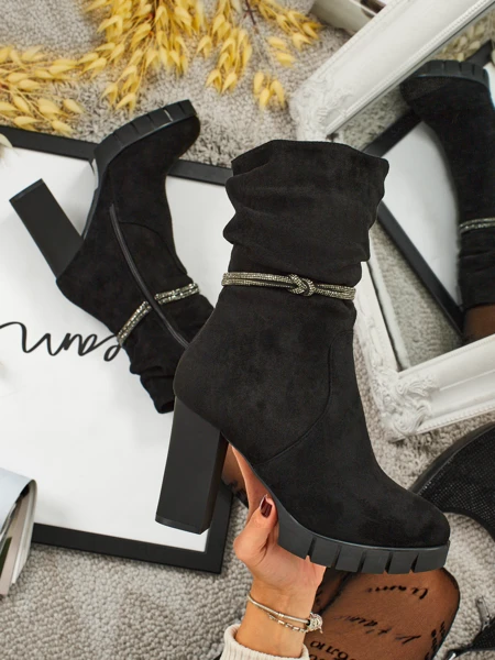 Damen Stiefeletten aus Eco-Wildleder mit Blockabsatz RuneFlicker