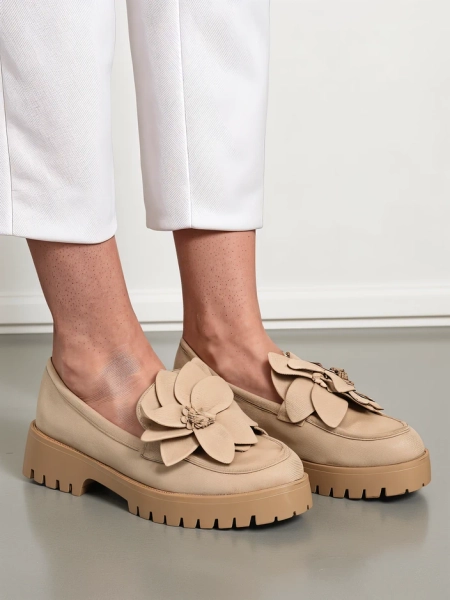 Royalfashion Eco-Suede Damenmokassins mit Floverse-Blume