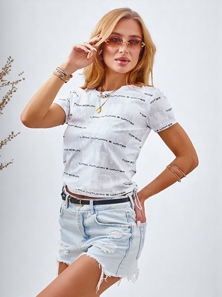 Royalfashion Damen T-Shirt aus Baumwolle mit seitlichen Kordelzügen, Aufschriften und Glitzer