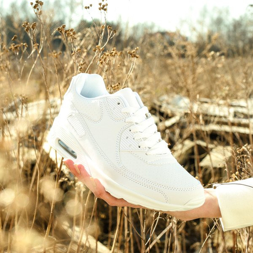 Біле спортивне взуття з шкірозамінника Shenia - Взуття 1