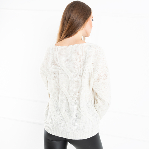 Бежевий жіночий светр