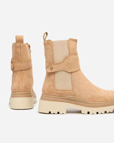 Royalfashion Hellbraune Damenstiefel mit Zierriemen Doasa