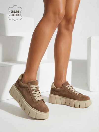 Sportliche Damen-Sneakers aus Naturleder Eller