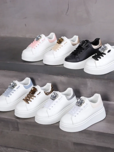 Royalfashion Damen Sportsneaker auf einer Plattform Safirrat
