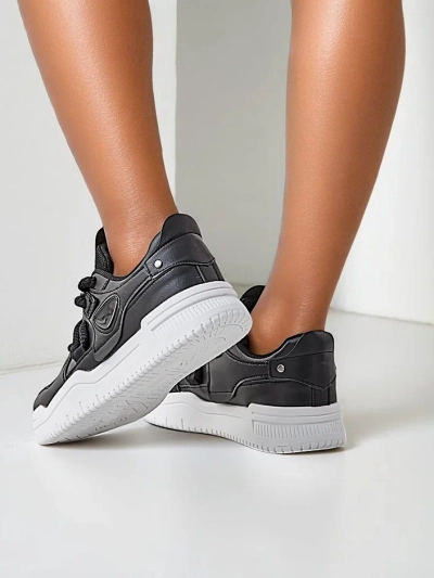 Royalfashion Damen Sport Sneakers auf einer dickeren Sohle Uanes