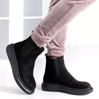 OUTLET Schwarze Damenstiefel auf der Baruccio-Plattform - Schuhe