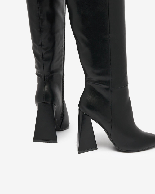 Royalfashion Чорні жіночі черевики на потрійному каблуці Lebrabi