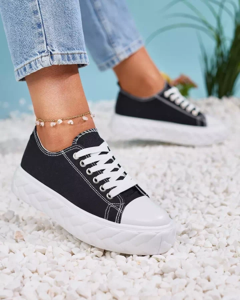 Royalfashion Чорні жіночі кеди на платформі Merija