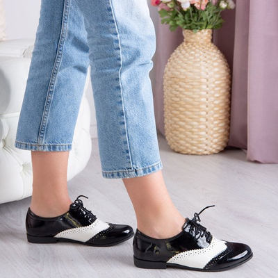 Schwarz - weiße Schuhe im Retro - Stil Chaplin - Footwear 1