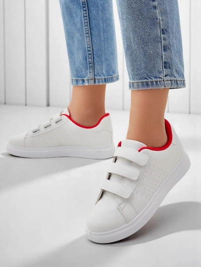 Royalfashion Жіночі спортивні кросівки Pertis