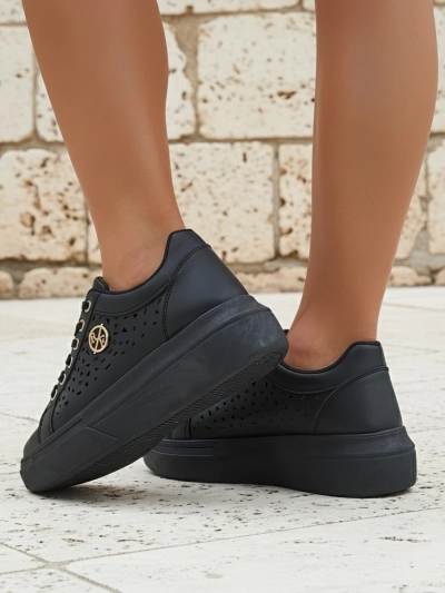 Damen-Sneakers Kalista Nero - schwarze Plateaus aus Öko-Leder, Frühlingskollektion