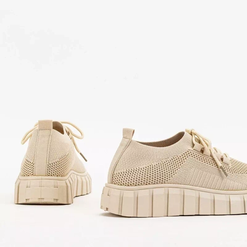 OUTLET Бежеве жіноче спортивне взуття на масивній підошві Тетерика - взуття