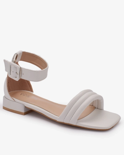 Royalfashion White Laylin Sandalen mit niedrigem Absatz