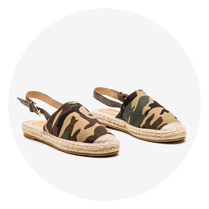 khaki || dunkelgrün