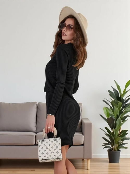 Royalfashion Жіночий комплект зі светром та сукнею