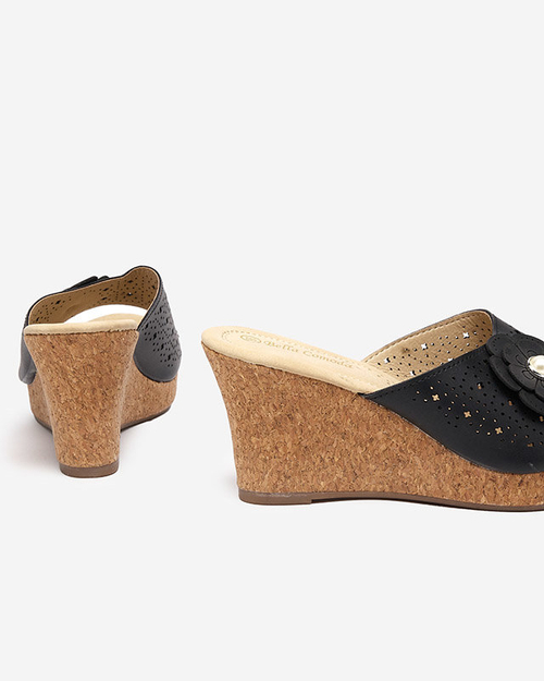 Чорні жіночі тапочки на танкетці Dombas- Shoes