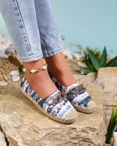 Royalfashion Schwarze Damen-Espadrilles mit Aufdruck Serffio