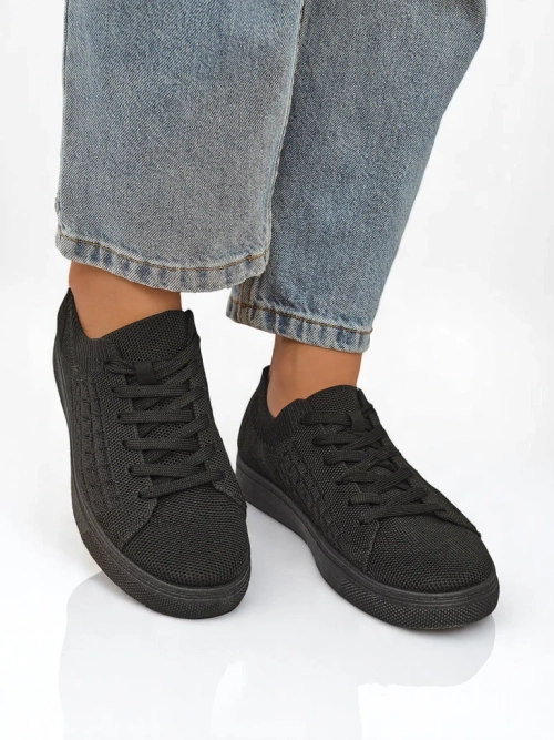 Royalfashion Demetra - чорні жіночі тканинні кросівки на плоскій підошві