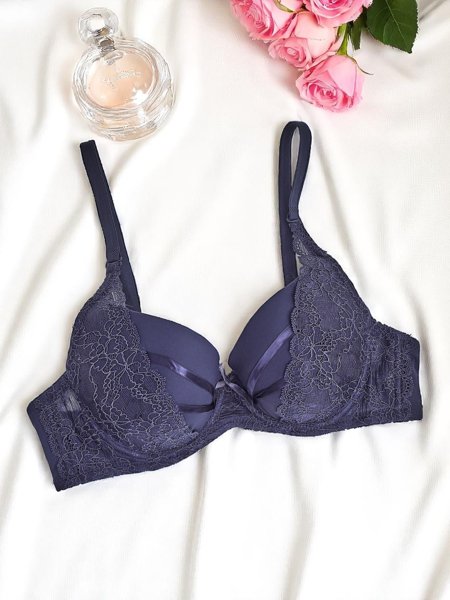 Royalfashion Damen BH mit Polsterung Spitzen-BH Bella