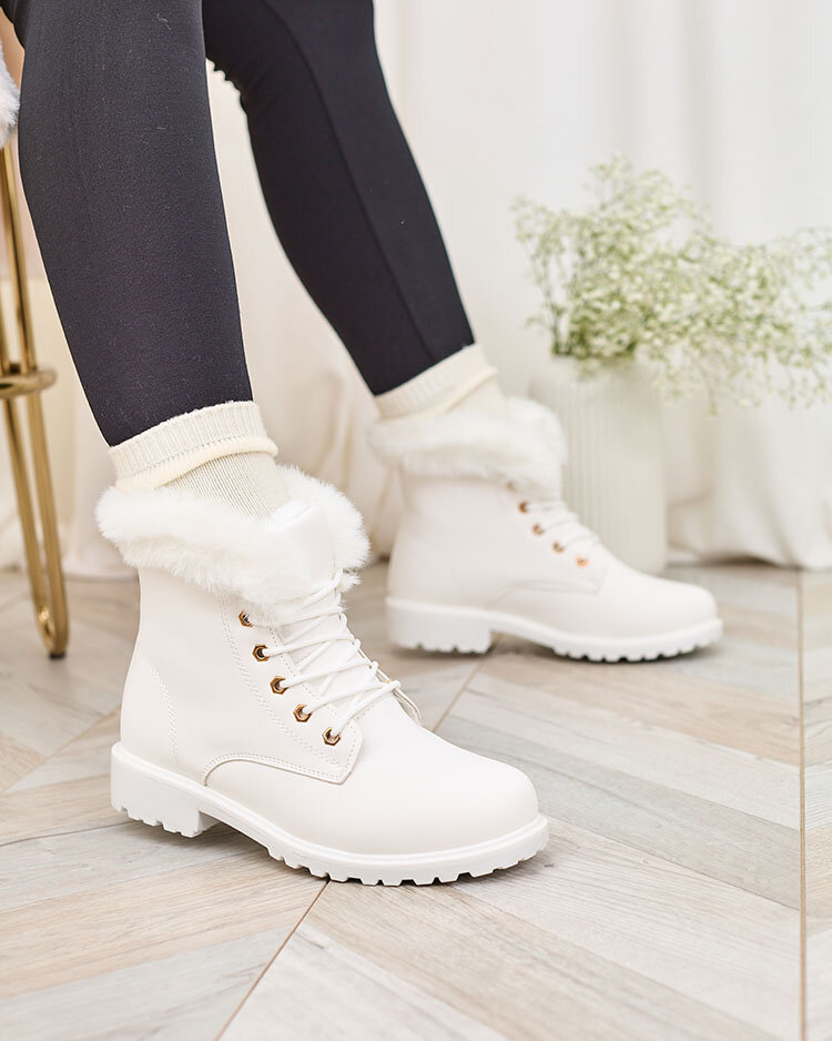 Royalfashion Classic Damenstiefel a'la trappers in weiß Dotsacia