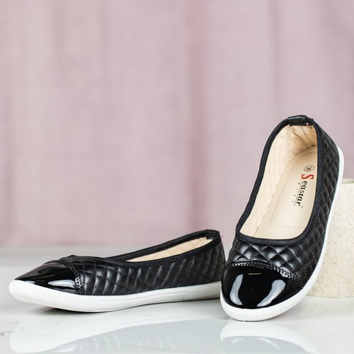 Чорний накладний верх із стьобаною фатимою - Взуття