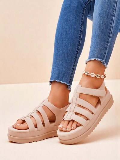 Sandaly Royalfashion - Caligae Beige Wildleder auf Plateau - Ideal für Sommer und Frühling