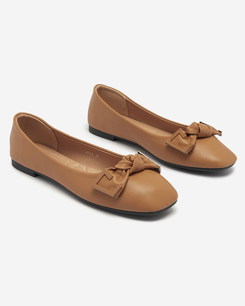 Жіночі балетки з верблюжої шкіри з декором на носі Caxien- Footwear