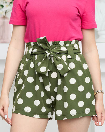 Damen-Shorts aus grünem gepunktetem Stoff - Kleidung