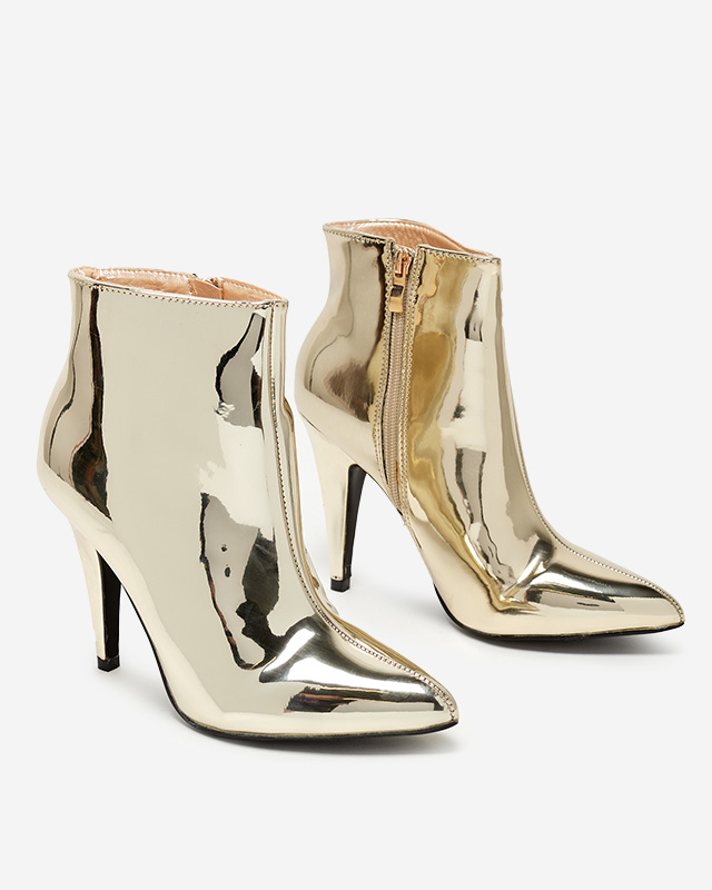 Gold lackierte Stiefeletten auf dem Post von Macalli - Footwear