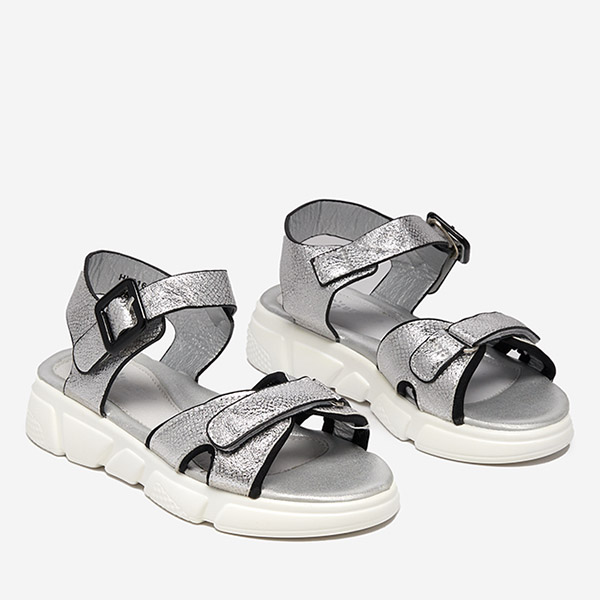 Silberglänzende Mädchensandalen Jenilo - Schuhe