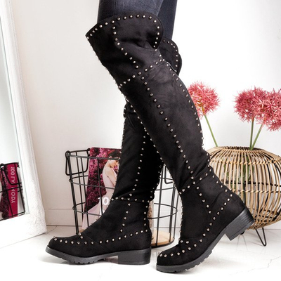 Flache Stiefel mit Magus-Nieten - Schuhe
