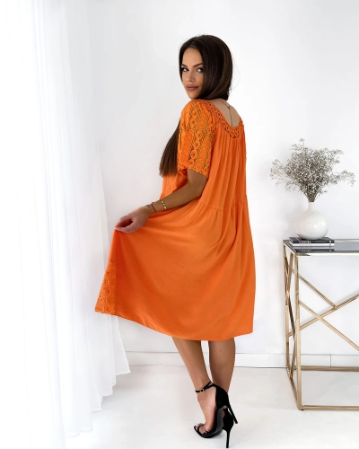Royalfashion Orangefarbenes Damenkleid mit Spitzeneinsätzen