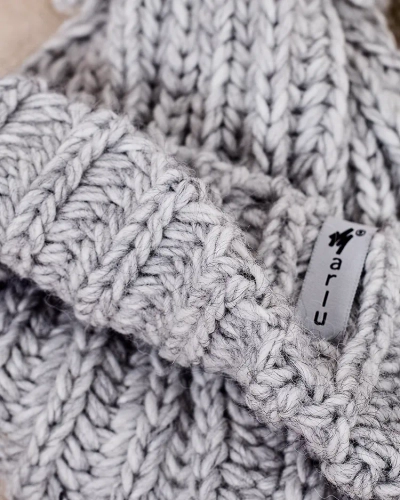 Royalfashion Damenstrickmütze mit Bommel