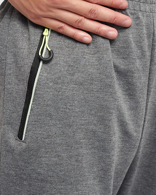 Чоловічі сірі спортивні штани з кишенями - Одяг