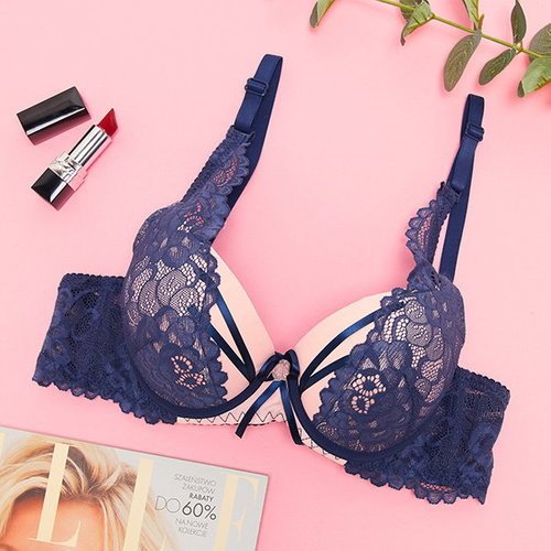 Sinnlicher Spitzen-BH in Rosa und Marineblau - Underwear