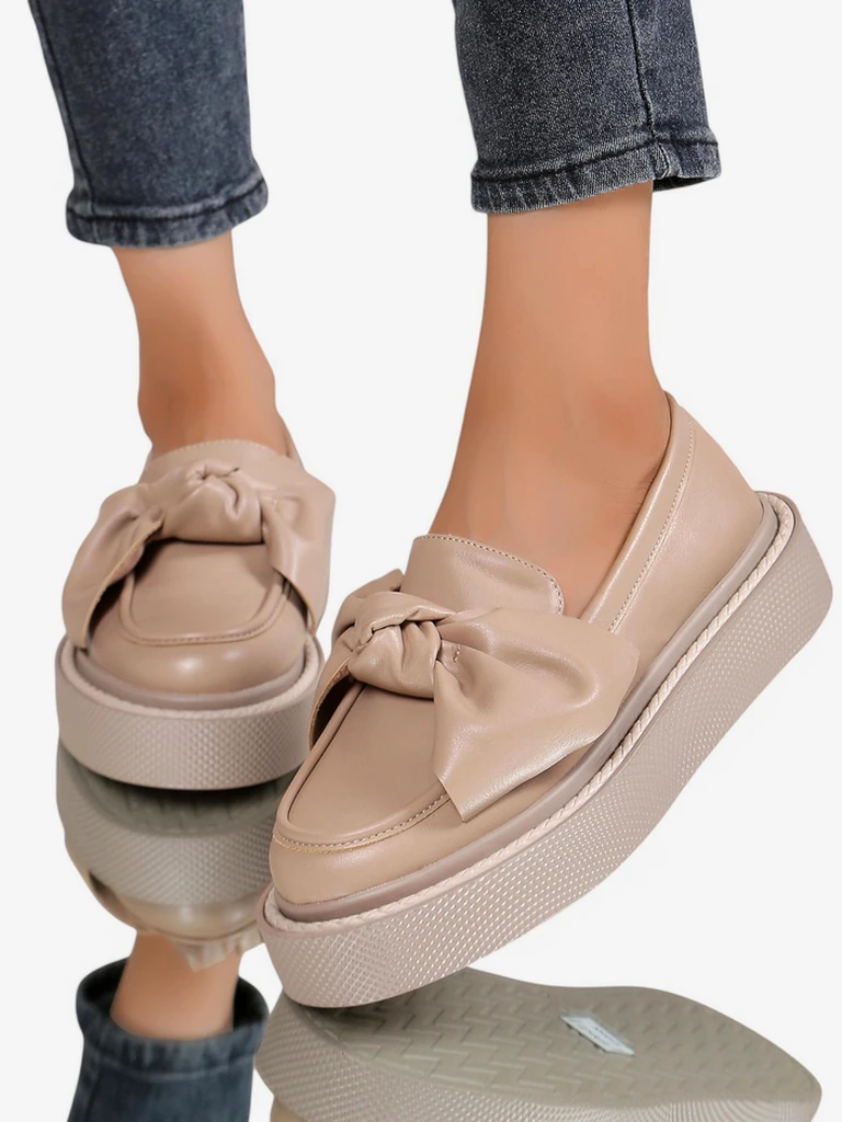 Royalfashion Elegante Damenmokassins mit einer Schleife Ortto