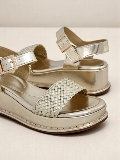 Royalfashion Damen Keilsandalen mit geflochtenem Riemen Fiolle