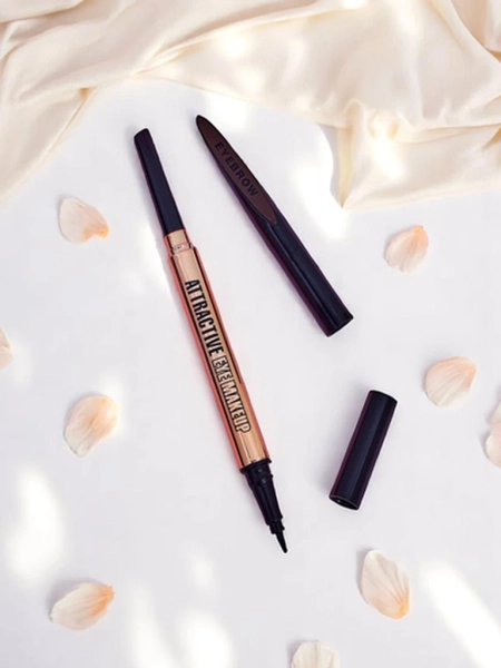 Augenbrauenstift und Eyeliner in einem Blond