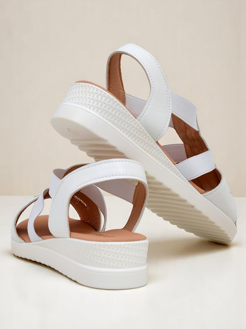 Royalfashion Жіночі сандалі на низькій танкетці Sora