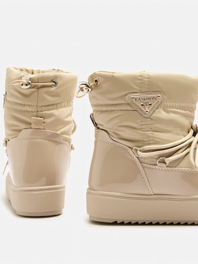 Royalfashion Damen-Schlupfstiefel a'la Schneestiefel in Hellbraun Vevnose