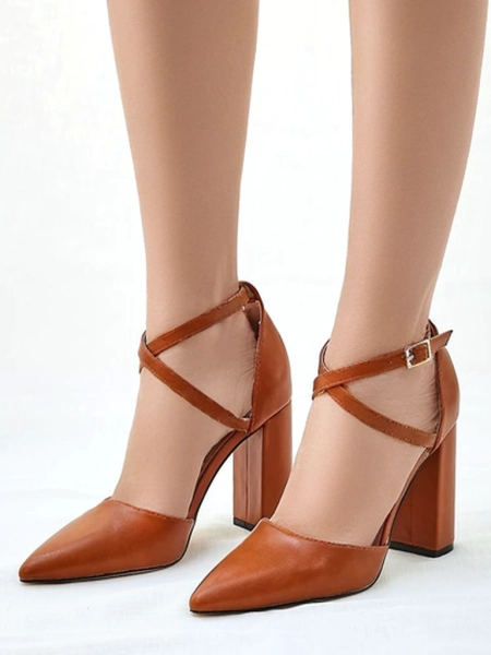 Royalfashion жіночі туфлі з перехресними ремінцями Eurolias