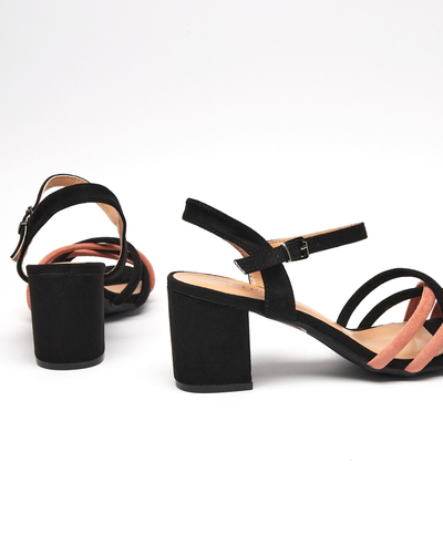 Босоніжки жіночі чорні Asodi на стовпі. Взуття