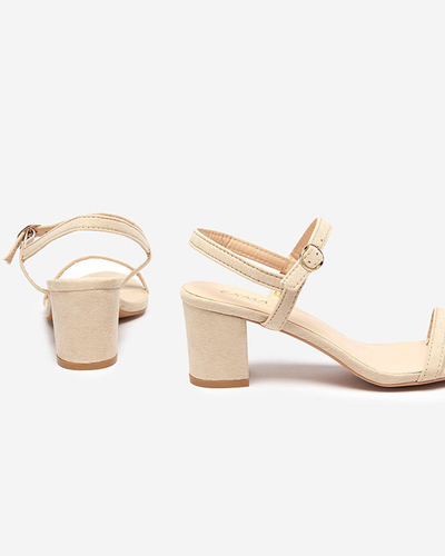 Damensandale auf dem Pfosten in beige Usopi - Schuhe