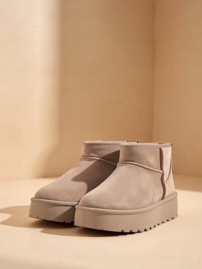 Royalfashion Damen Plateau a'la Schneestiefel Dagodo