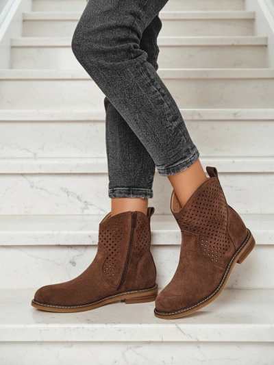 Royalfashion Damen Stiefeletten mit Ajourmuster Toffas