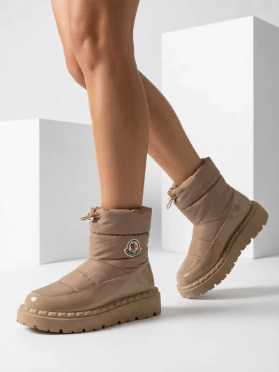 Royalfashion Damen Schlupf-Schneestiefel in brauner Farbe Ireda