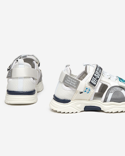 Weiße Kindersandalen mit Klettverschluss von Wukapi - Schuhe