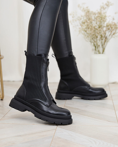 Жіночі черевики Royalfashion на плоскому каблуці чорного кольору Teviuse