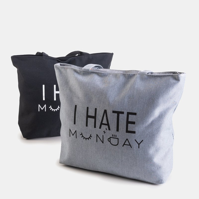 Schwarze Umhängetasche mit Aufdruck - Handtaschen